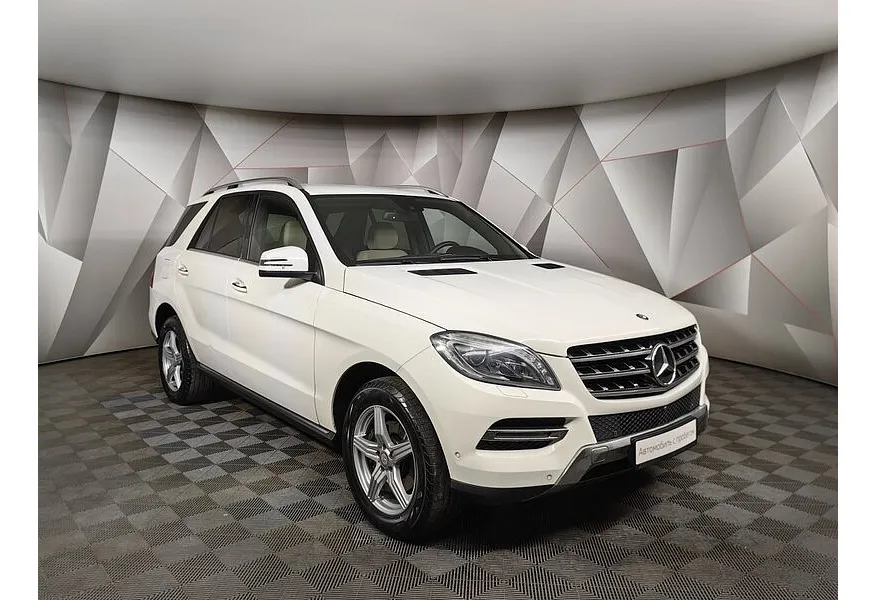 Mercedes-Benz M-Класс ML 300 BlueEfficiency 7G-Tronic Plus 4Matic (249 л.с.) Белый в АВИЛОН. Слайд №3