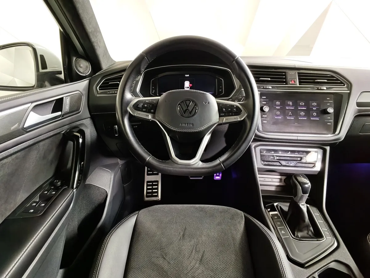 Volkswagen Tiguan 1.4 TSI BlueMotion DSG (150 л.с.) Белый в АВИЛОН. Слайд №20