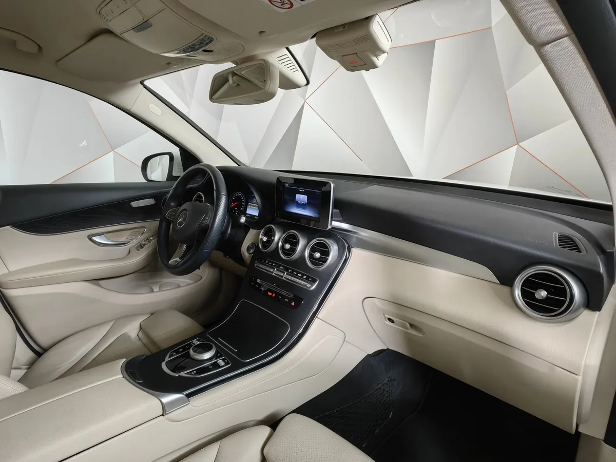Mercedes-Benz GLC 250 9G-TRONIC 4MATIC (211 л.с.) Premium Белый в АВИЛОН. Слайд №13