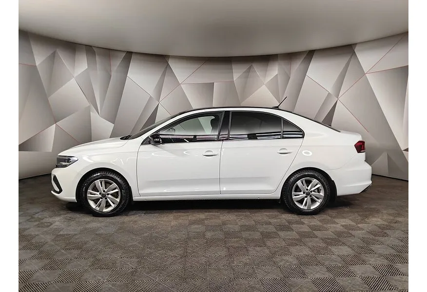 Volkswagen Polo 1.6 MPI AT (110 л.с.) Drive Белый в АВИЛОН. Слайд №5