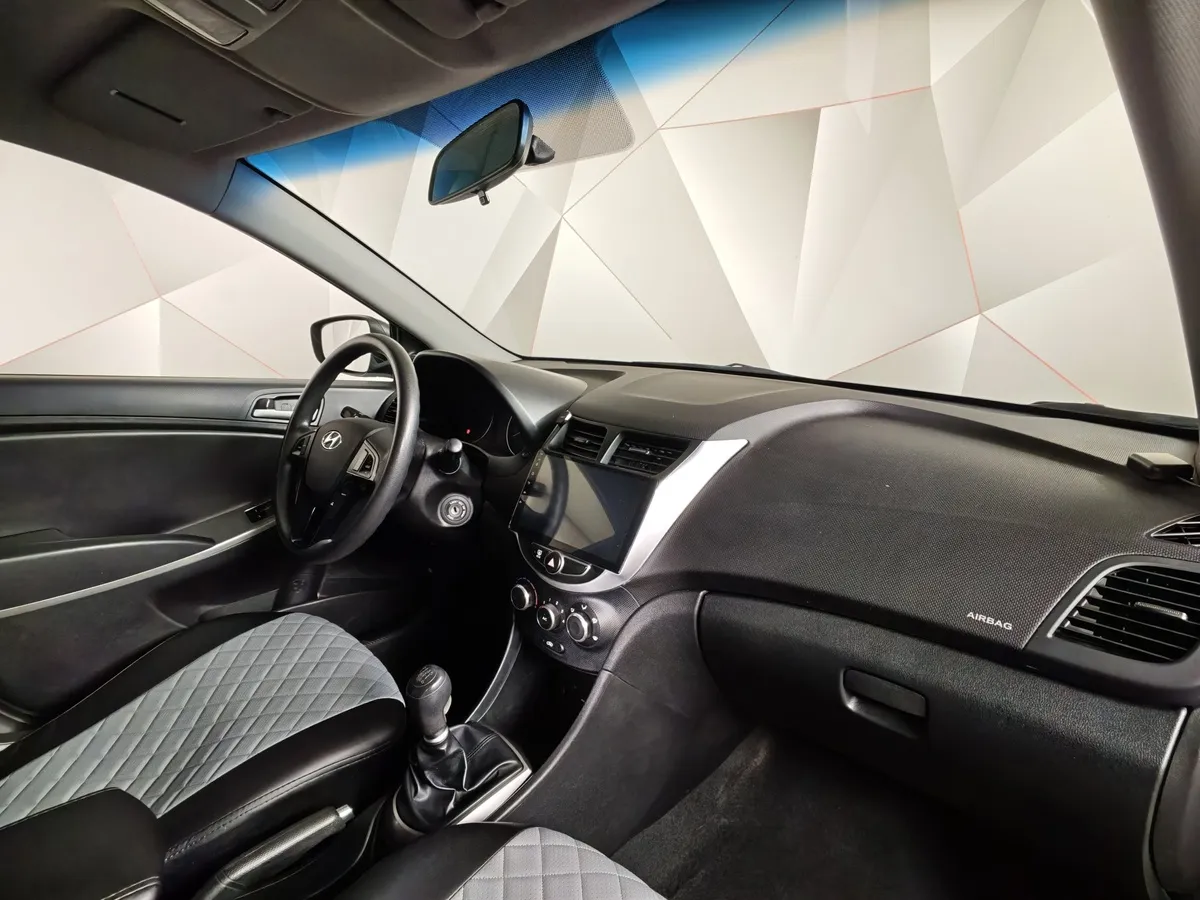 Hyundai Solaris 1.6 MT (123 л.с.) Comfort Серый в АВИЛОН. Слайд №13