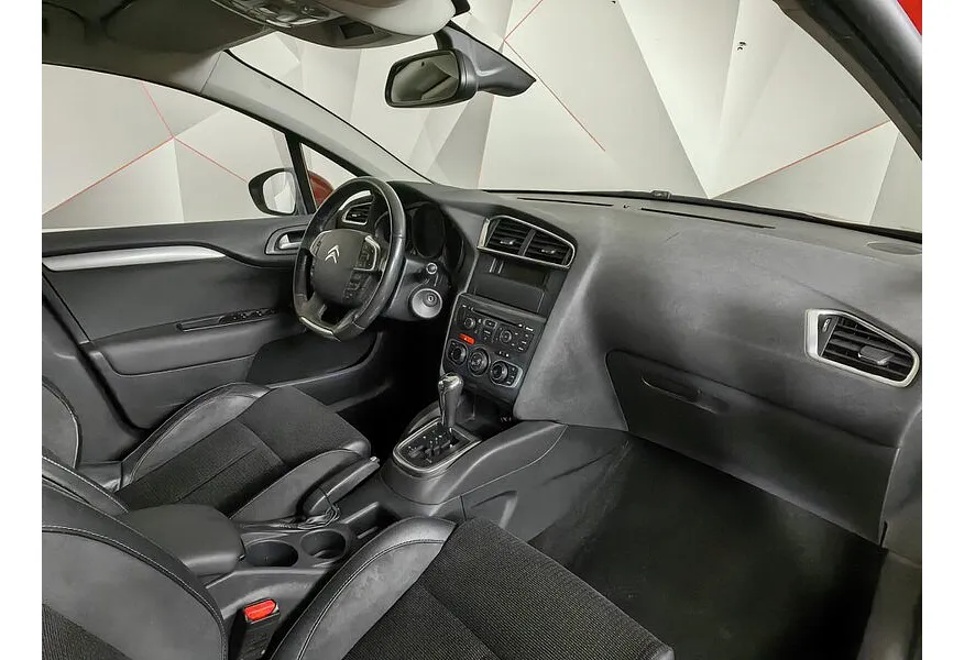 Citroen C4 1.6 VTi AT (120 л.с.) Красный в АВИЛОН. Слайд №11