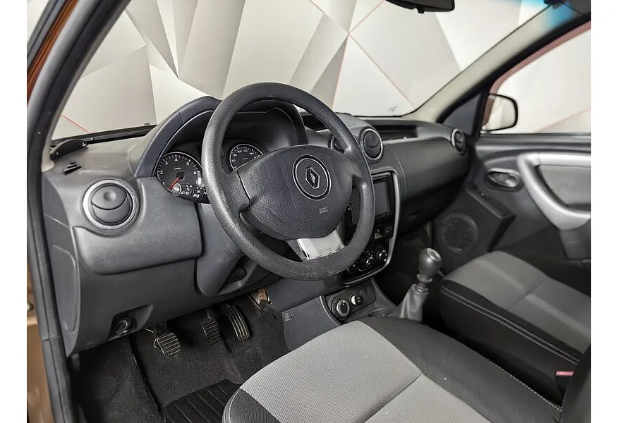 Renault Duster 1.6 MT 4x4 (114 л.с.) Коричневый в АВИЛОН. Слайд №17