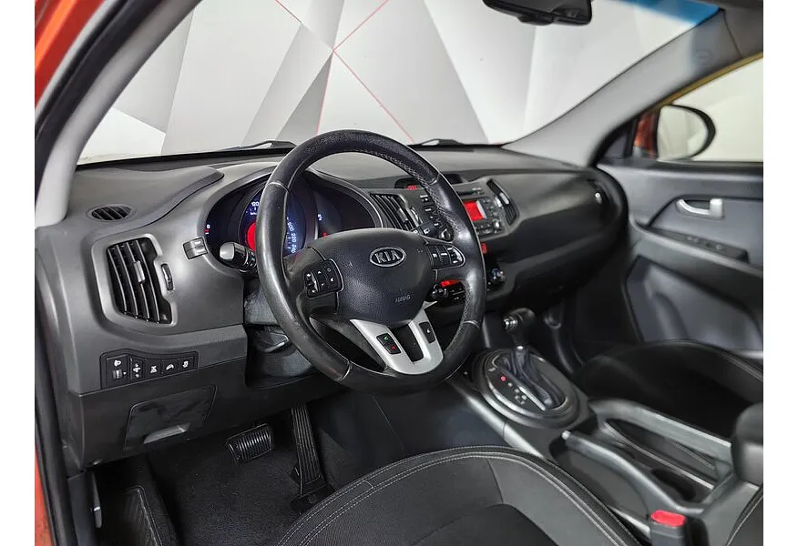 Kia Sportage 2.0 AT 4WD (150 л.с.) Luxe Оранжевый в АВИЛОН. Слайд №19