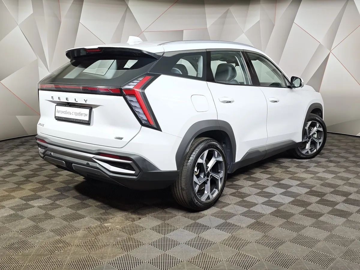 Geely Atlas 2.0T AT 4WD (200 л.с.) Флагман Белый в АВИЛОН. Слайд №2