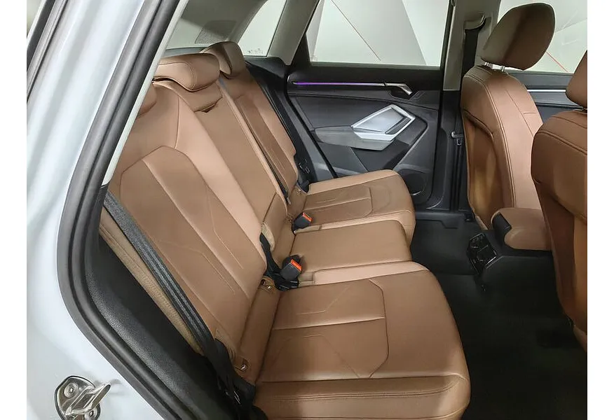 Audi Q3 2.0 TFSI S-tronic quattro (180 л.с.) Design Белый в АВИЛОН. Слайд №16