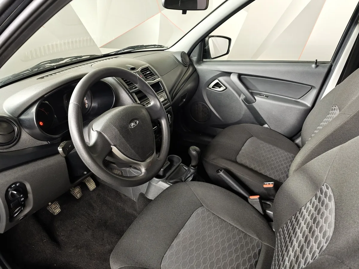 ВАЗ (Lada) Granta 1.6 MT 8кл (87 л.с.) Черный в АВИЛОН. Слайд №19