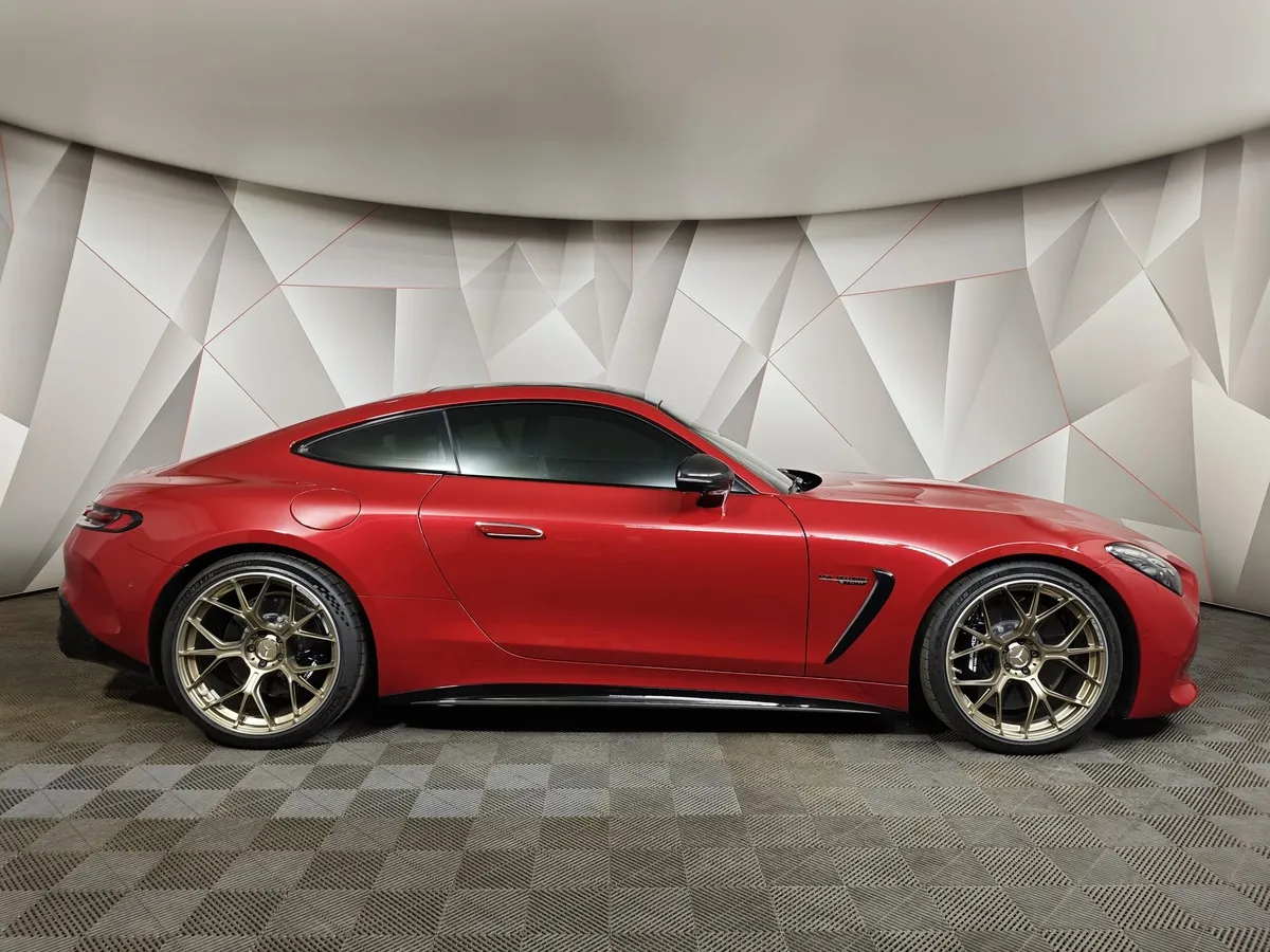 Mercedes-Benz AMG GT 63 4MATIC+ 4.0 AT (585 л.с.) Красный в АВИЛОН. Слайд №5