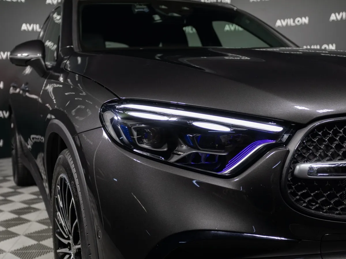 Mercedes-Benz GLC 300 4MATIC 9G-TRONIC (258 л.с.) Серый в АВИЛОН. Слайд №16