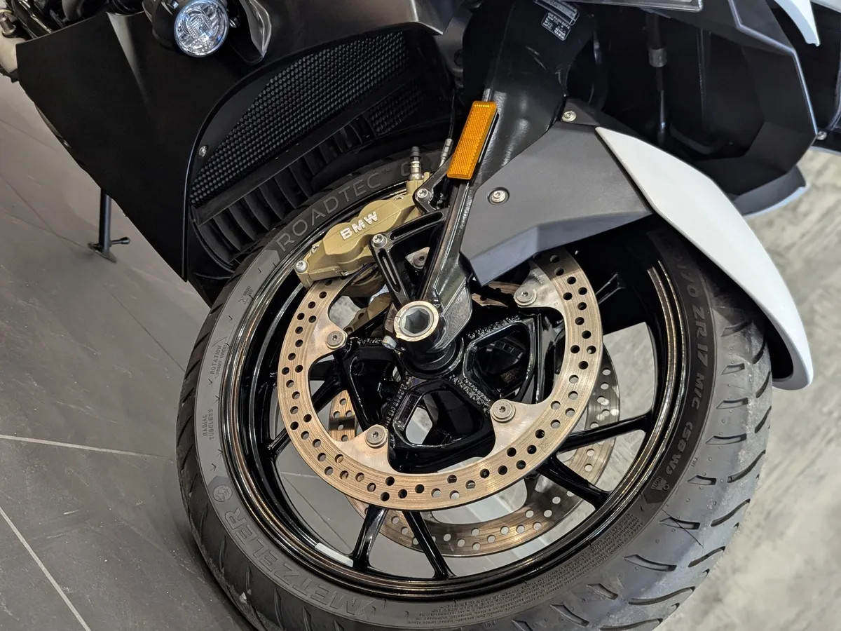 BMW Motorrad K 1600 GT K 1600 GT 1649 см³ (160) 1649 Белый в АВИЛОН. Слайд №4