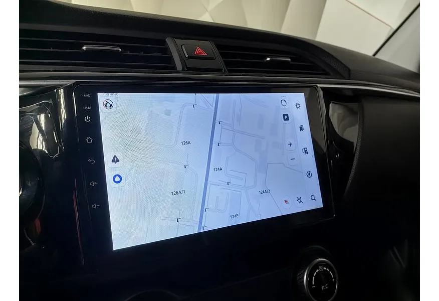 Kia Rio X-Line 1.6 AT (123 л.с.) Premium Серебристый в АВИЛОН. Слайд №21