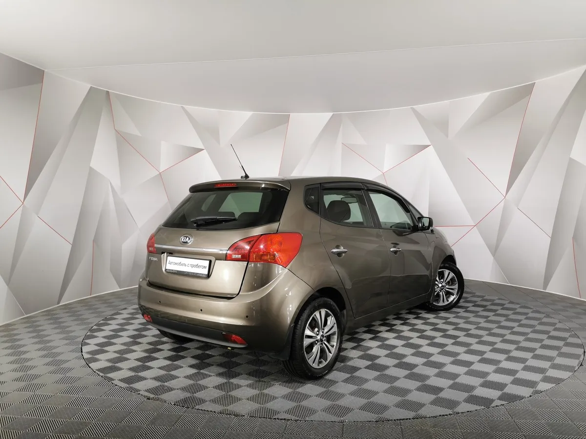 Kia Venga 1.6 AT (125 л.с.) Коричневый в АВИЛОН. Слайд №2