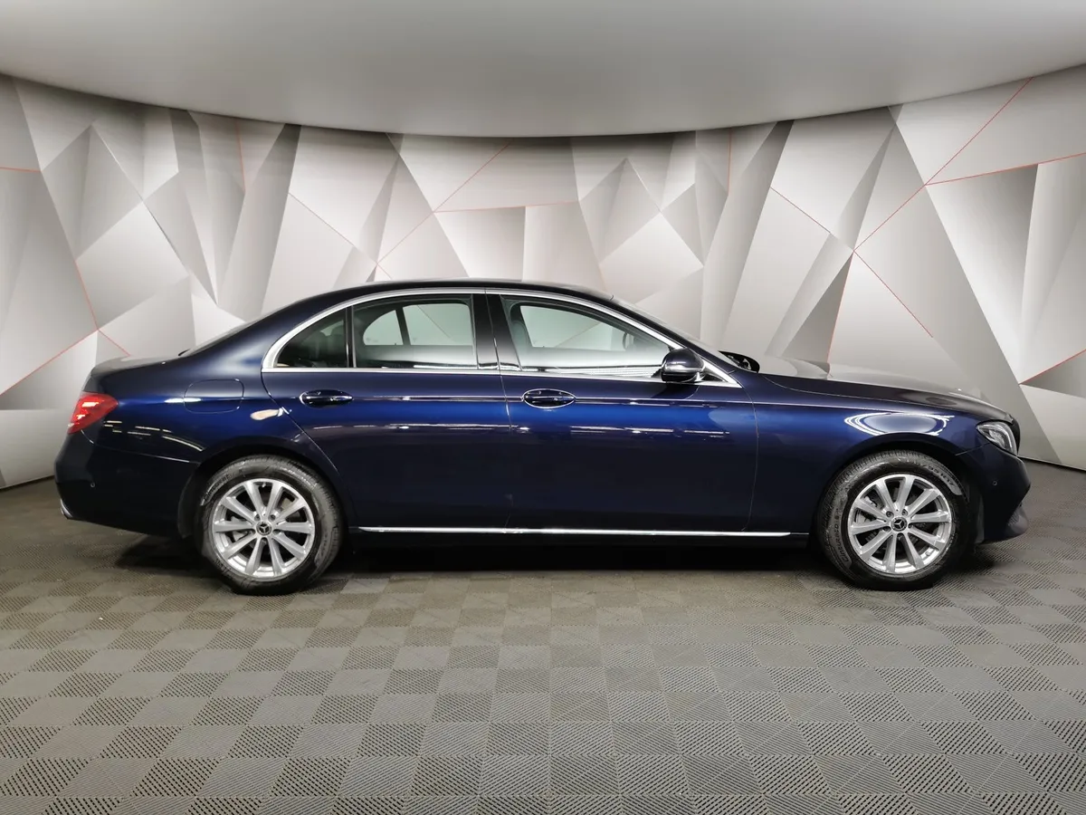 Mercedes-Benz E-Класс E 200 9G-TRONIC (197 л.с.) Синий в АВИЛОН. Слайд №6