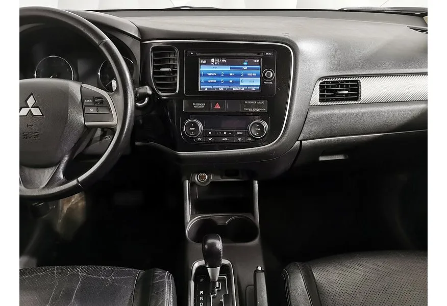 Mitsubishi Outlander 2.0 CVT 4WD (146 л.с.) Синий в АВИЛОН. Слайд №15 Mitsubishi Outlander 2.0 CVT 4WD (146 л.с.) Синий в АВИЛОН. Слайд №15