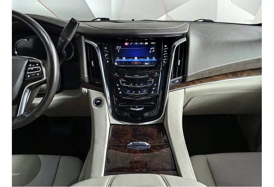 Cadillac Escalade 6.2 V8 АТ 4WD ESV (409 л.с.) Черный в АВИЛОН. Слайд №15