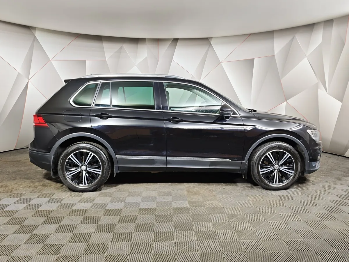 Volkswagen Tiguan 2.0 TSI 4Motion AT (200 л.с.) Sport & Style Черный в АВИЛОН. Слайд №6