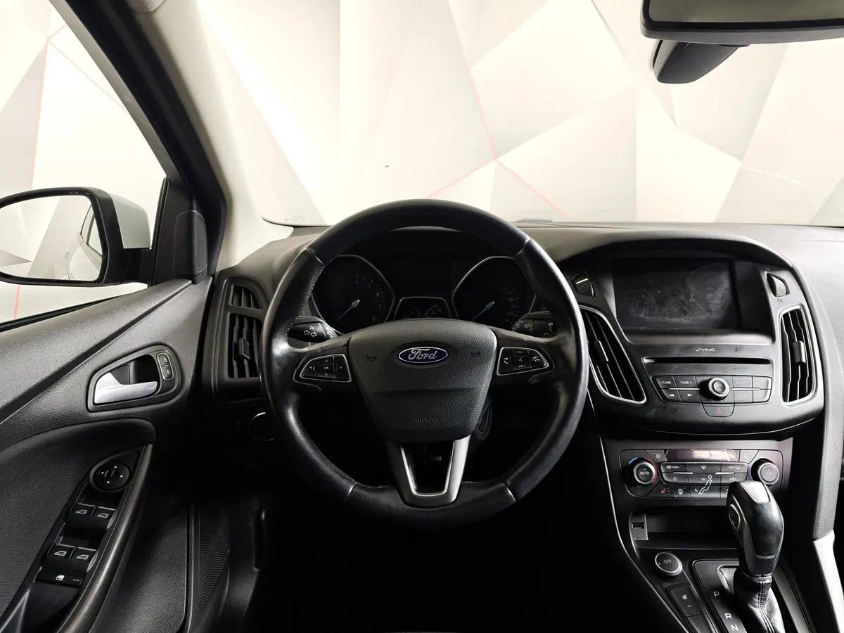 Ford Focus 1.6 Ti-VCT PowerShift (125 л.с.) Trend Белый в АВИЛОН. Слайд №19