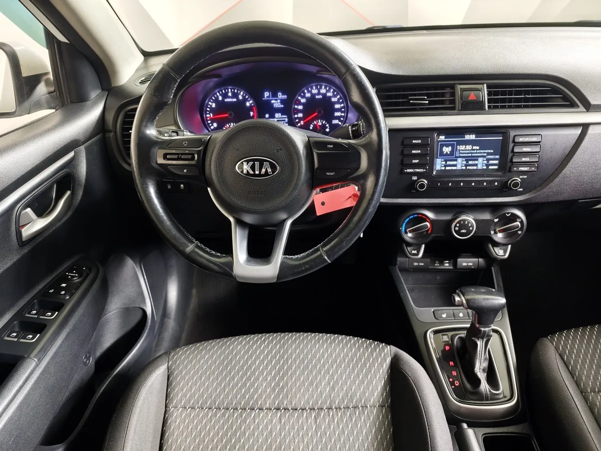 Kia Rio 1.6 AT (123 л.с.) Белый в АВИЛОН. Слайд №19