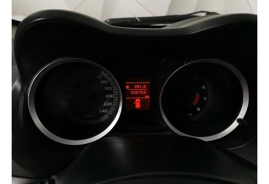 Mitsubishi Lancer 1.8 CVT (143 л.с.) Красный в АВИЛОН. Слайд №18