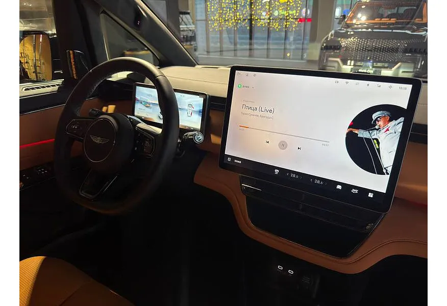 LEVC L380 AT 4WD (544 л.с.) 8 мест Max Черный в АВИЛОН. Слайд №5