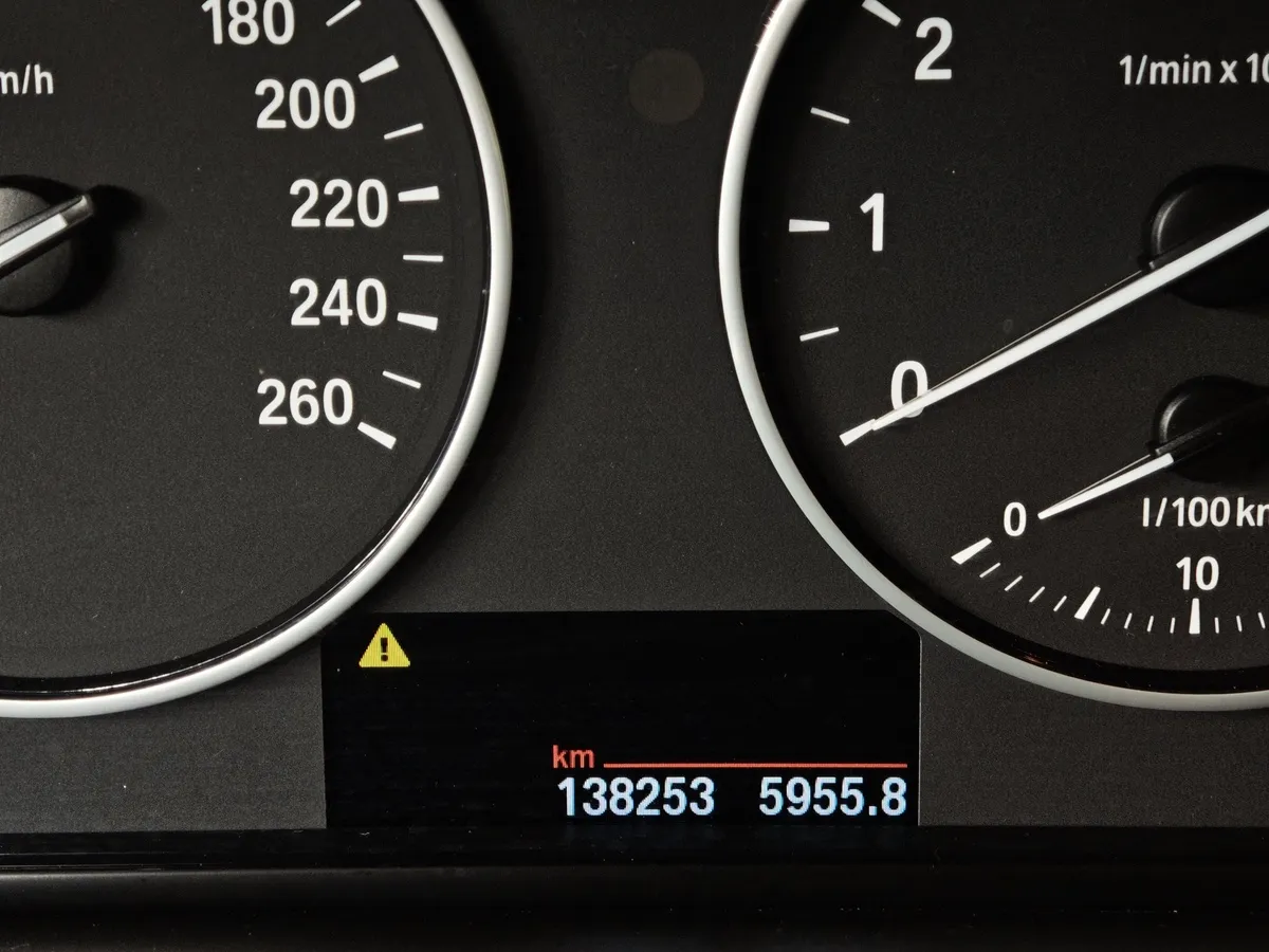 BMW X3 xDrive20i AT (184 л.с.) Черный в АВИЛОН. Слайд №13