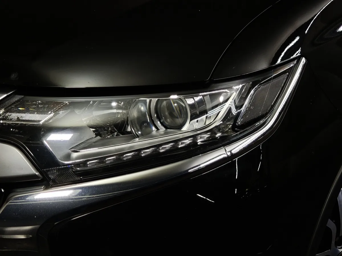 Mitsubishi Outlander 2.0 MIVEC CVT 2WD (146 л.с.) Intense Plus Черный в АВИЛОН. Слайд №10