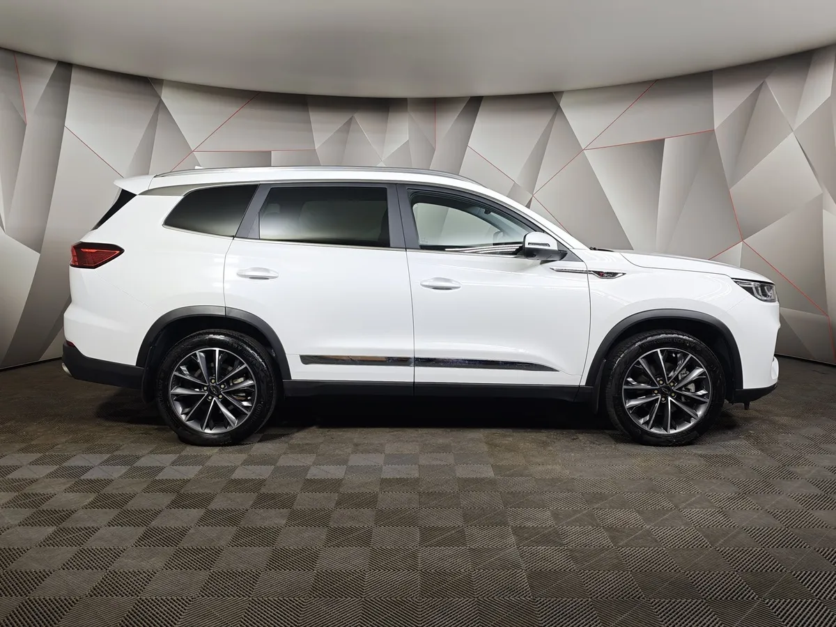 Chery Tiggo 8 Pro Max 2.0T DCT AWD (197 л.с.) Ultimate Белый в АВИЛОН. Слайд №6