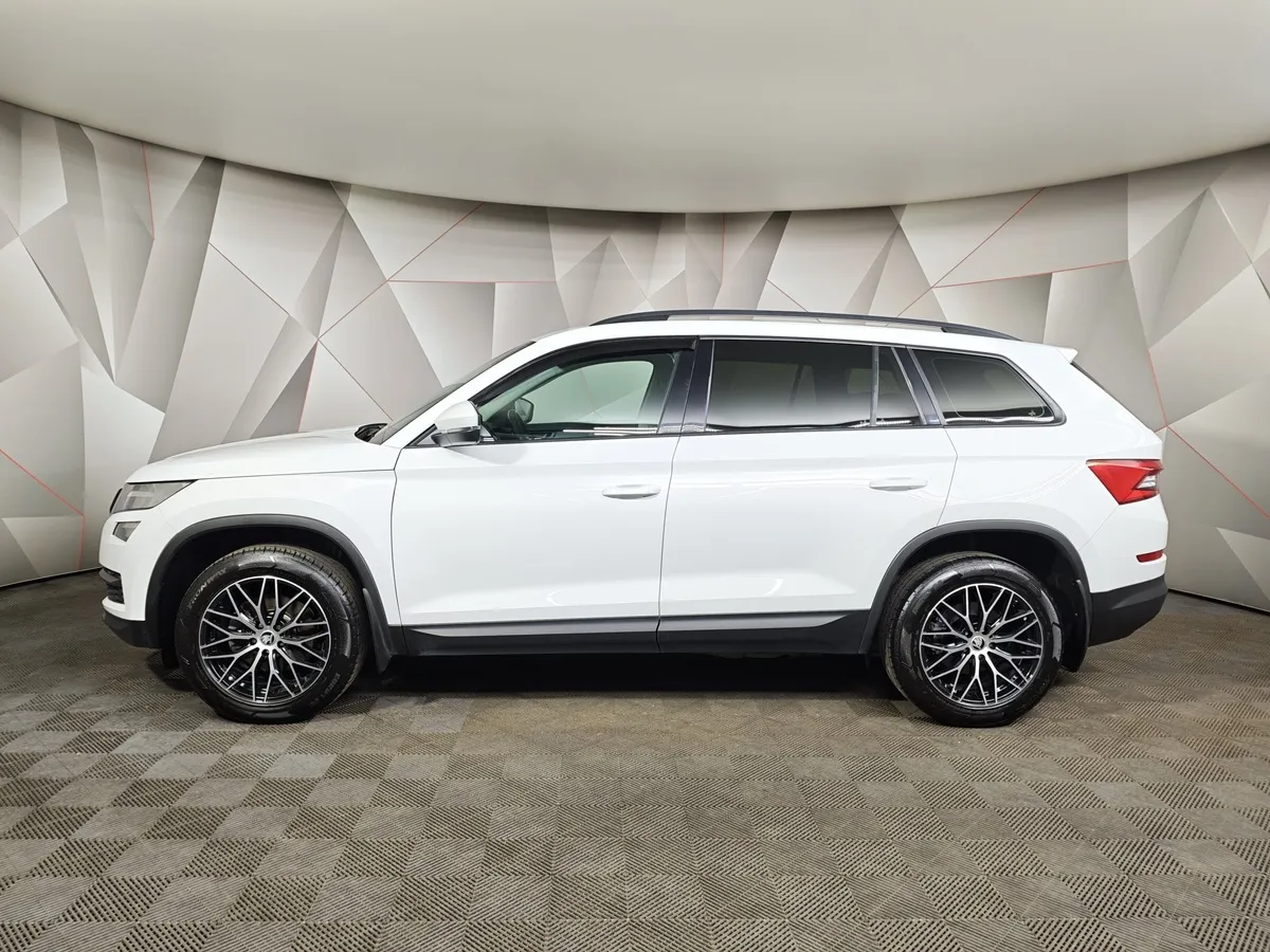 Skoda Kodiaq 1.4 TSI DSG (150 л.с.) Белый в АВИЛОН. Слайд №5