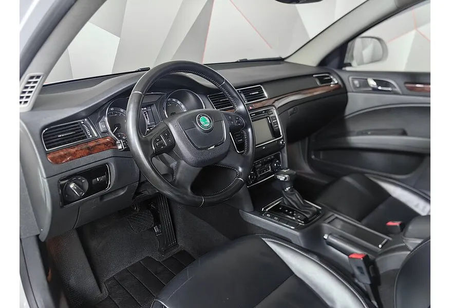 АВИЛОН - Skoda Superb 1.8 TSI AT (152 л.с.) Белый - slide 14