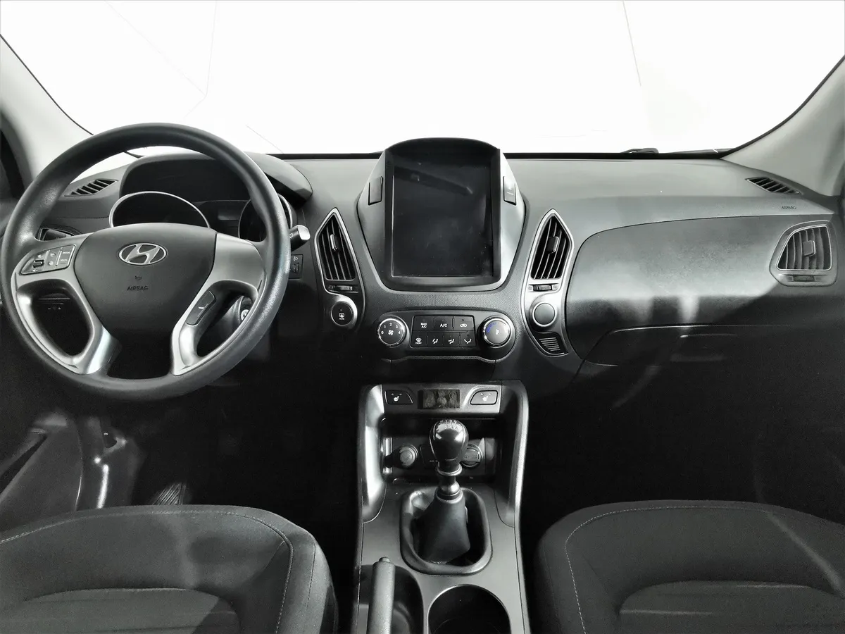Hyundai ix35 2.0 MT 2WD (150 л.с.) Коричневый в АВИЛОН. Слайд №13