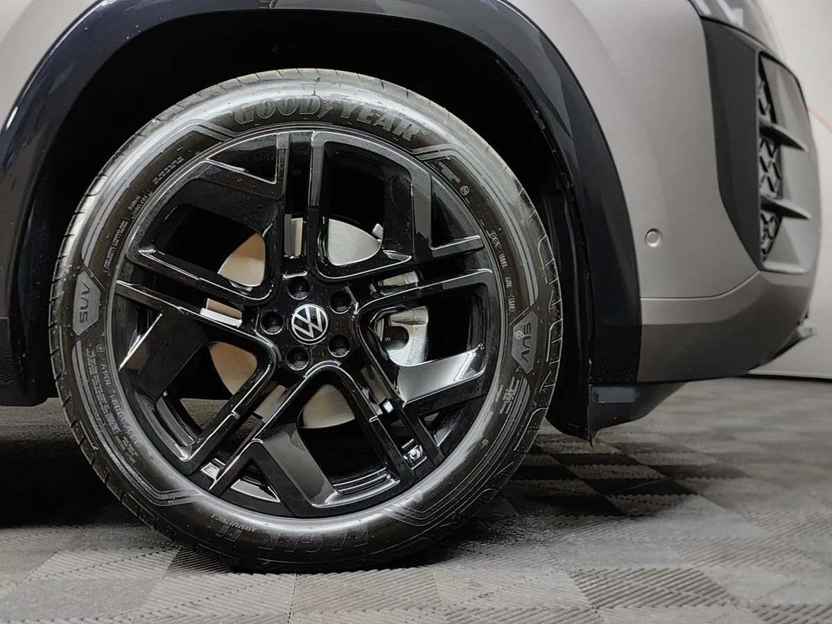 Volkswagen Teramont PRO 2.0 TSI 7DSG 4Motion (272 л.с.) Summit Edition Коричневый в АВИЛОН. Слайд №9