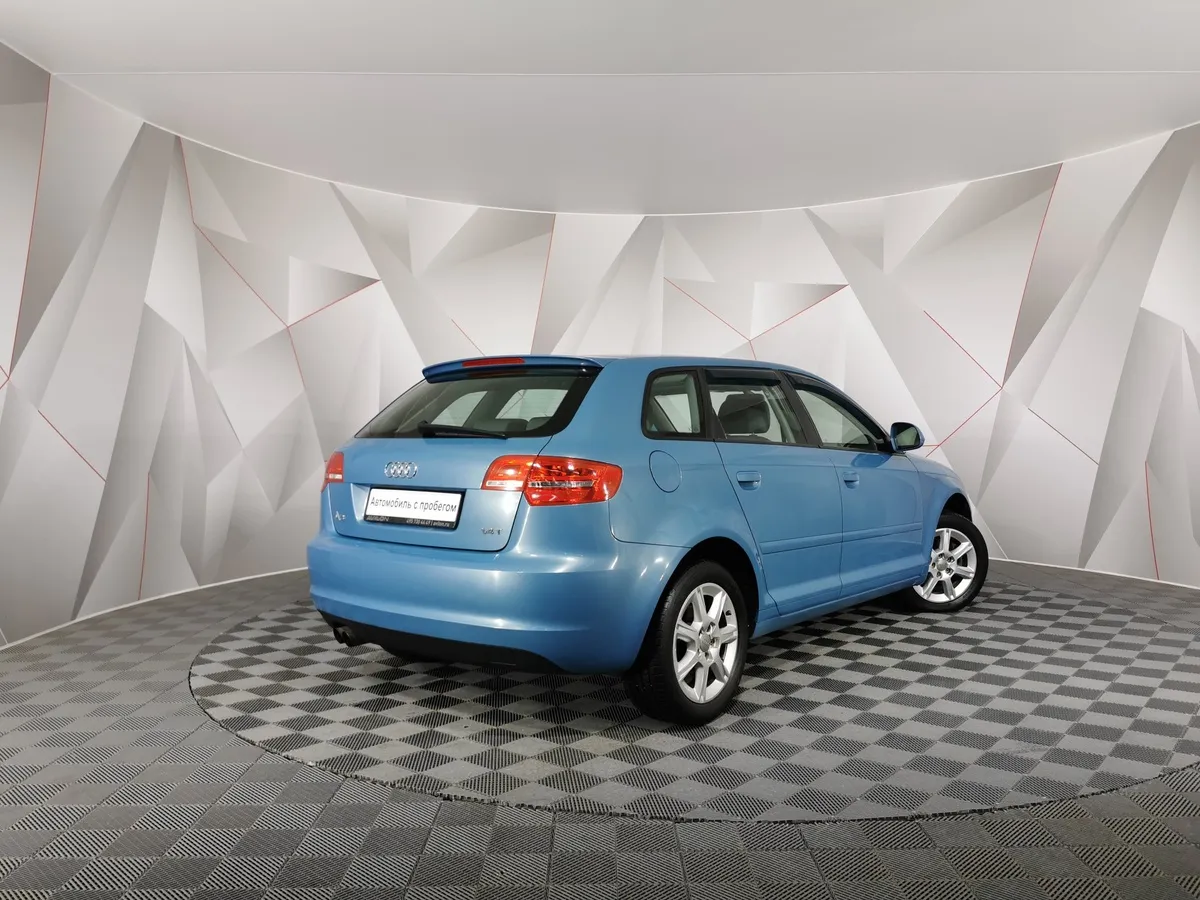 Audi A3 1.4 TFSI S-tronic (125 л.с.) Синий в АВИЛОН. Слайд №2
