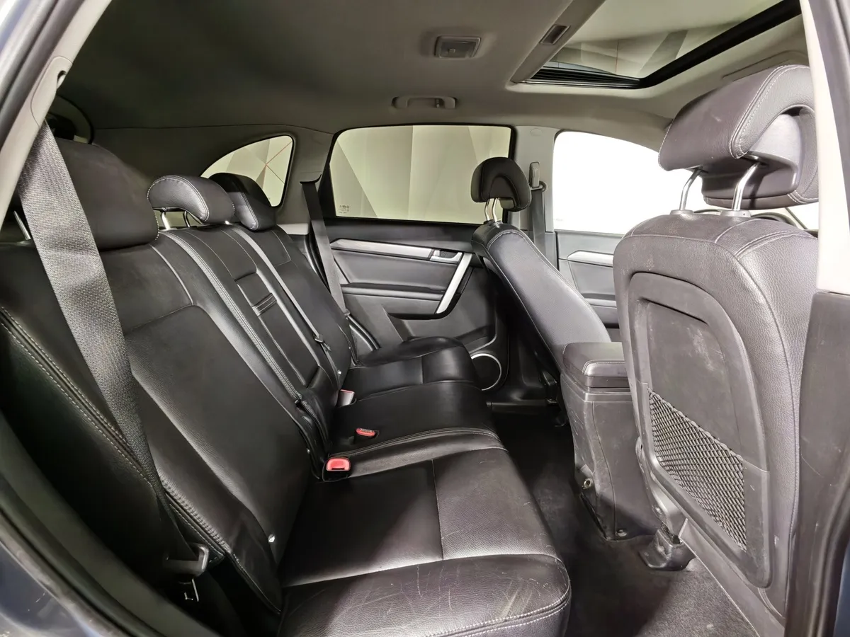 Chevrolet Captiva 2.4 MT (5 мест) (167 л.с.) LT Серый в АВИЛОН. Слайд №16