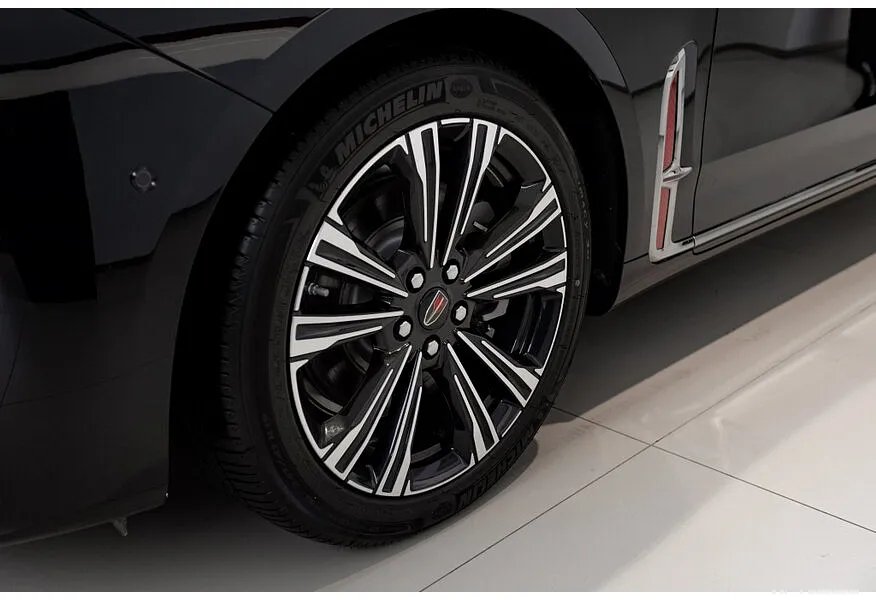 Hongqi H9 3.0 AT 4WD (326 л.с.) Executive Черный в АВИЛОН. Слайд №14