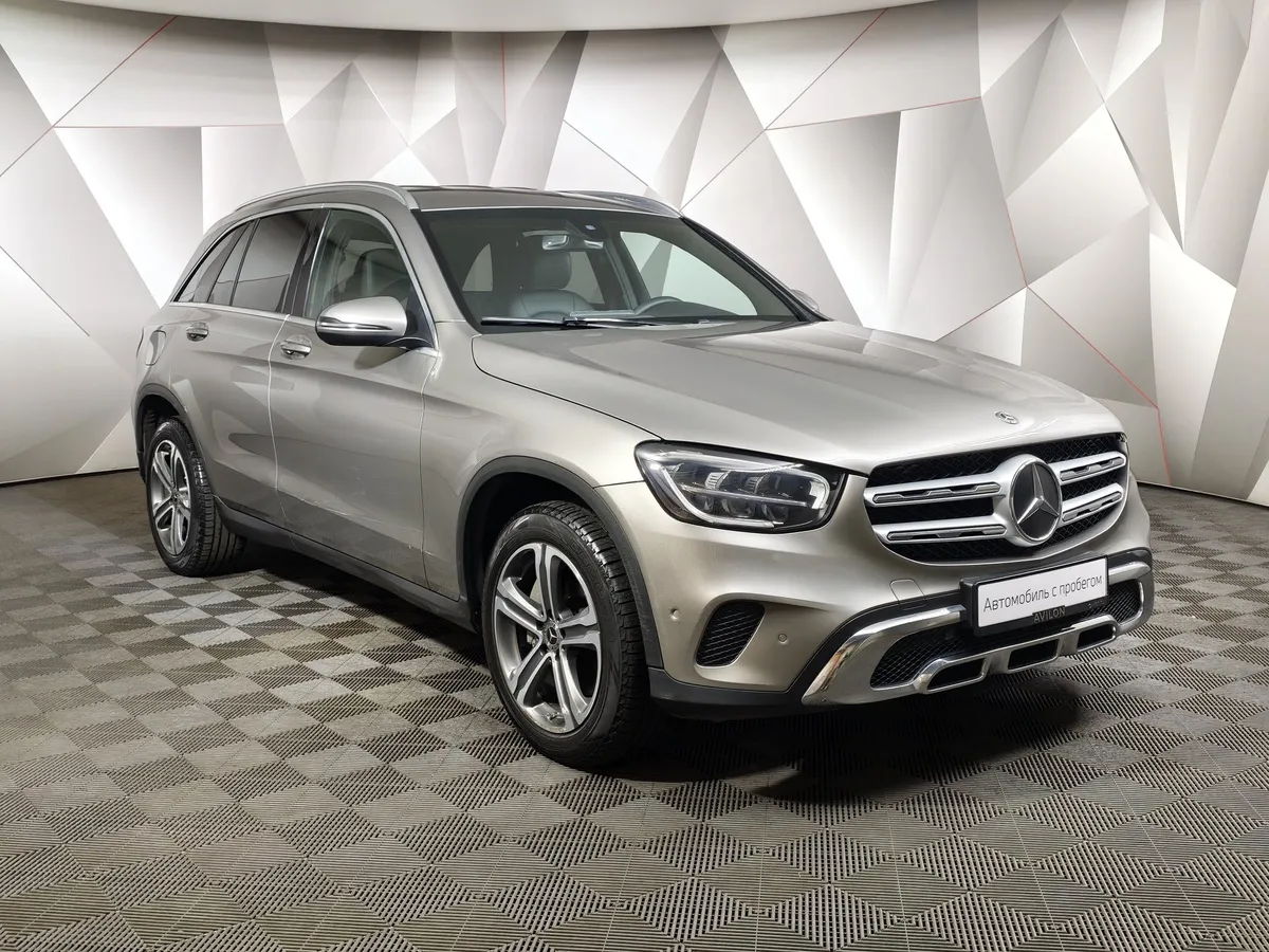Mercedes-Benz GLC 200 9G-TRONIC 4MATIC (197 л.с.) Premium Серый в АВИЛОН. Слайд №3