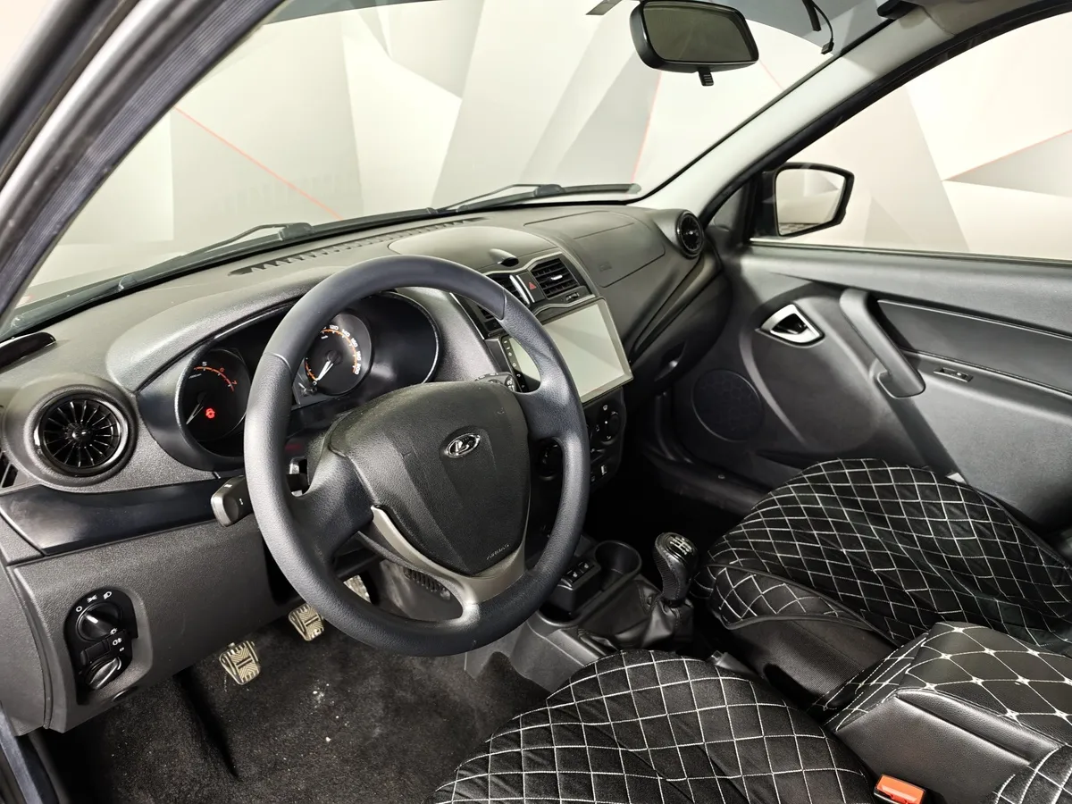 ВАЗ (Lada) Granta 1.6 MT 8кл (87 л.с.) Черный в АВИЛОН. Слайд №17