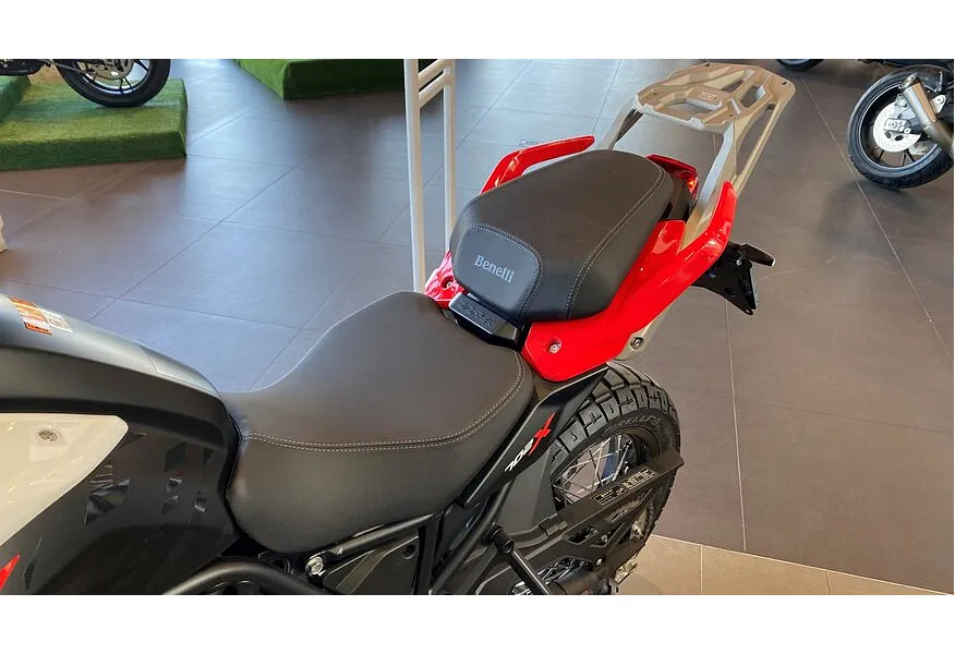 АВИЛОН - Benelli TRK 702 X 698 см³ (70 л.с.) (70) 698 Серый - slide 12