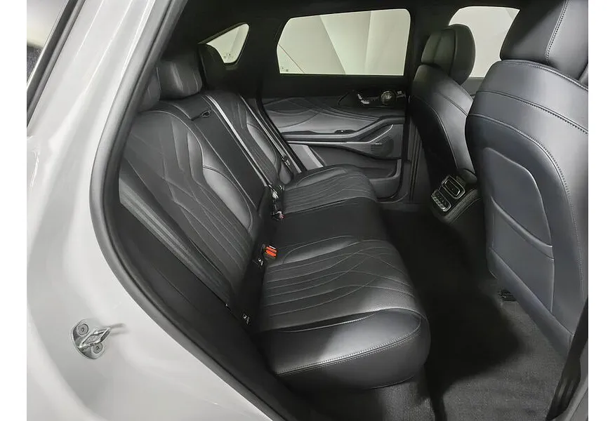 EXEED RX 2.0T DCT 4WD (249 л.с.) Platinum Белый в АВИЛОН. Слайд №15