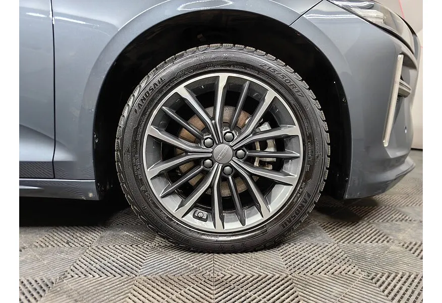 Geely Preface 2.0T 7DCT FWD (200 л.с.) Люкс Серый в АВИЛОН. Слайд №9