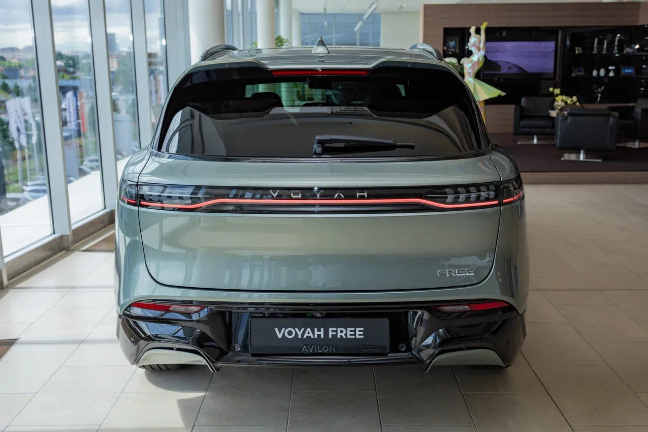 АВИЛОН - Voyah Free EVR 1.5 AT AWD (489 л.с.) Зеленый - slide 3