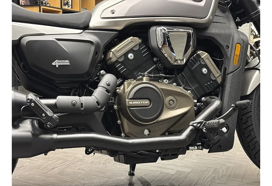 QJMOTOR SRV 600V 561 см³ (68 л.с.) (68) 561 Серебристый в АВИЛОН. Слайд №13