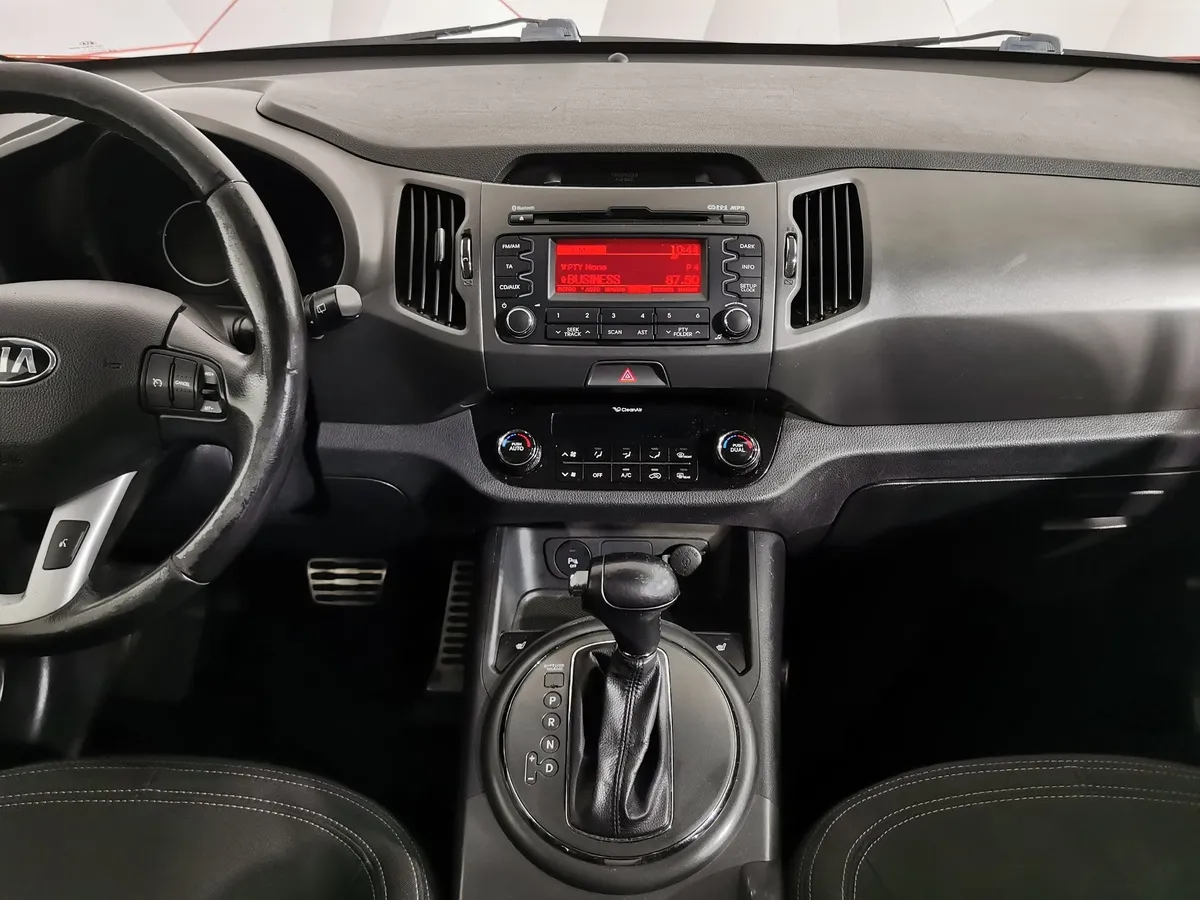 Kia Sportage 2.0 AT 4WD (150 л.с.) Luxe Оранжевый в АВИЛОН. Слайд №14
