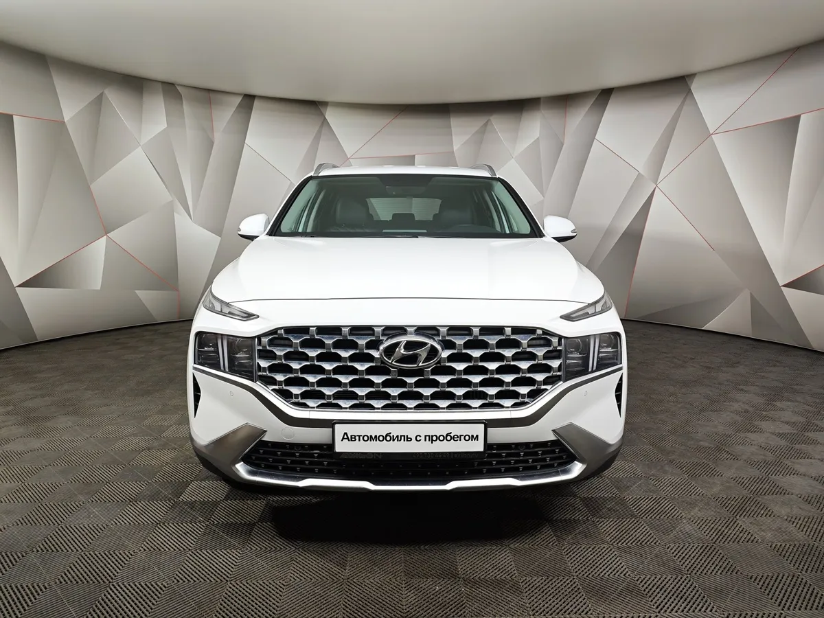 Hyundai Santa Fe 2.2 CRDi AWD 8AT (200 л.с.) Prestige Белый в АВИЛОН. Слайд №6 Hyundai Santa Fe 2.2 CRDi AWD 8AT (200 л.с.) Prestige Белый в АВИЛОН. Слайд №6