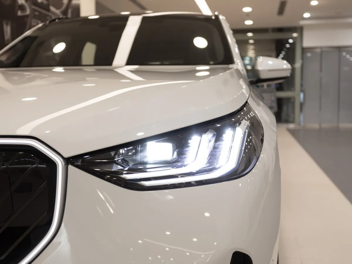 BMW X3 xDrive30L AT (258 л.с.) Белый в АВИЛОН. Слайд №12