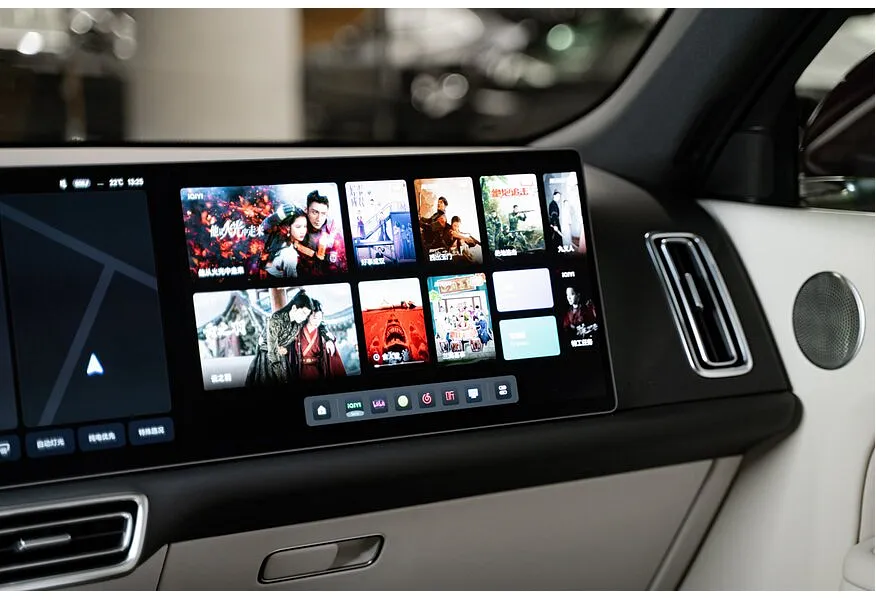 Li Auto L9 1.5 AT 4WD (449 л.с.) Ultra Черный в АВИЛОН. Слайд №19