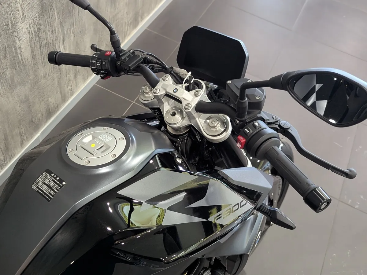 BMW Motorrad F 900 R F 900 R 895 см³ 895 Черный в АВИЛОН. Слайд №3