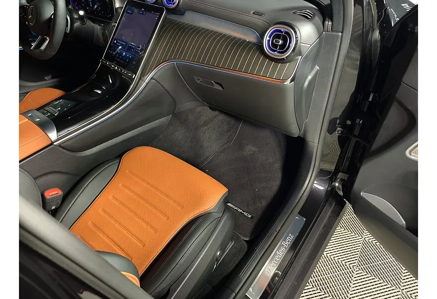 Mercedes-Benz GLC 300 4MATIC 9G-TRONIC (258 л.с.) Черный в АВИЛОН. Слайд №11