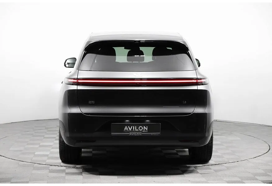 Li Auto L6 1.5 AT 4WD (150 л.с.) Max Серый в АВИЛОН. Слайд №5