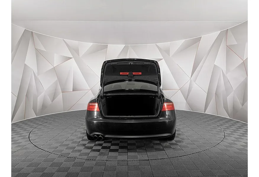 Audi A5 1.8 TFSI multitronic (160 л.с.) Черный в АВИЛОН. Слайд №12