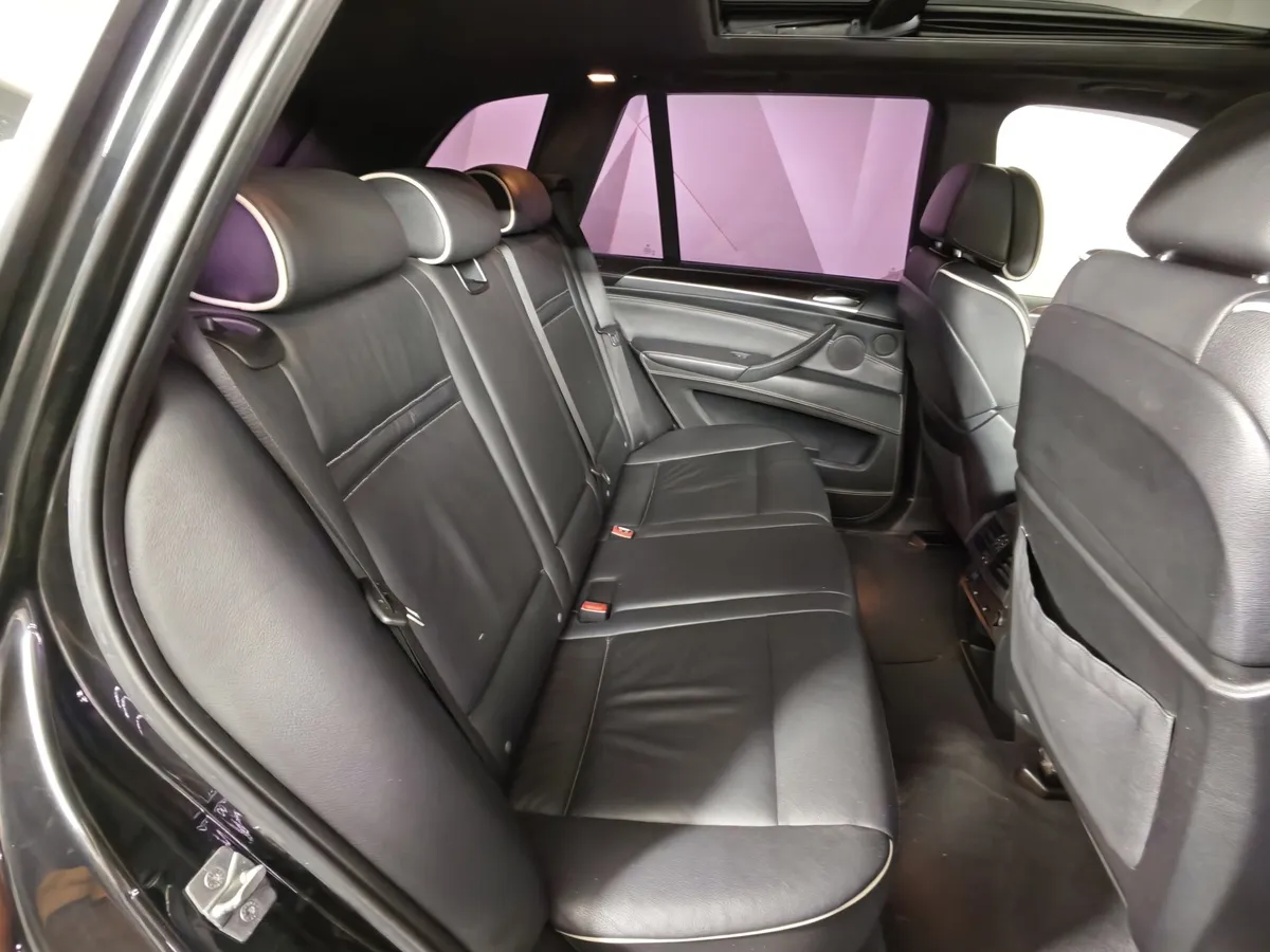 BMW X5 xDrive30d Steptronic (245 л.с.) Черный в АВИЛОН. Слайд №13